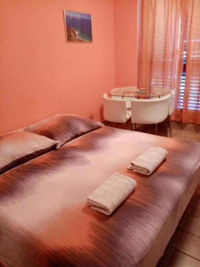Studio Apartment Jadranko Krnica Exterior foto